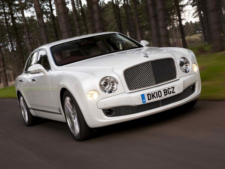  Bentley Mulsanne 2010 года  (UK) (фото 7 из 31)